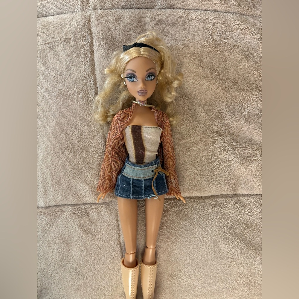 Mattel My Scene Barbie doll - Picture 2 of 5